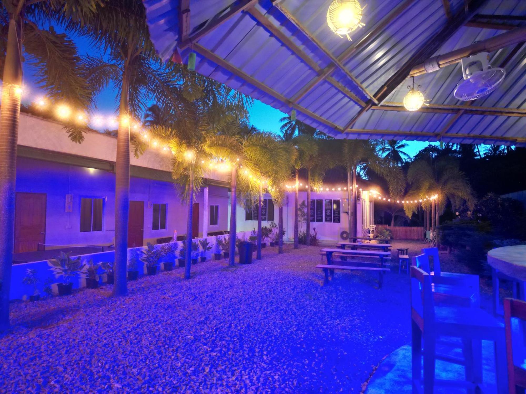 Escape Divers - Jungle Hostel And Dive Centre Koh Tao Extérieur photo